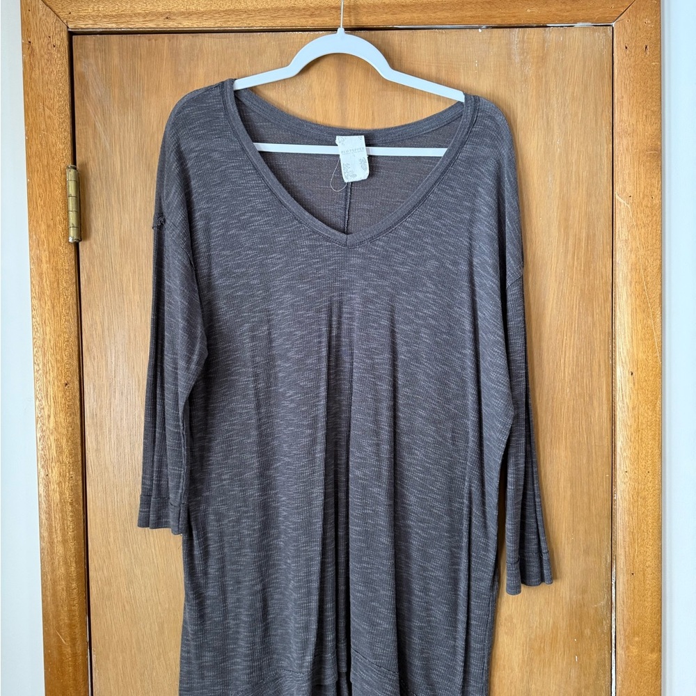 Blu Pepper Charcoal Long Sleeve V-Neck Top